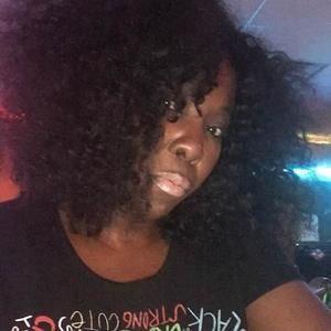 Meet your Posher, Tracie